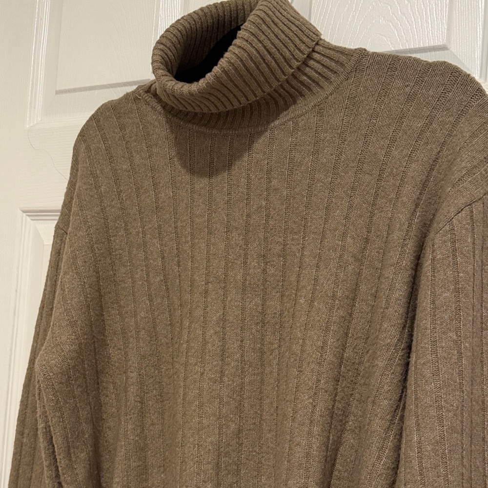 Express Tan Ribbed Turtleneck Sweater Cropped Balloon Sleeve Medium - Picture 8 of 13